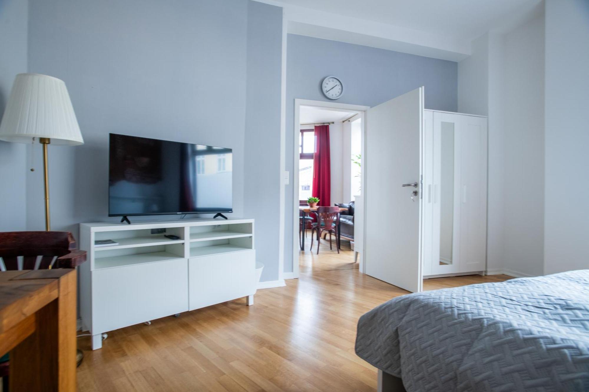 Alt-Berliner Eckkneipe - "Feuchte Ecke" — Photos 2