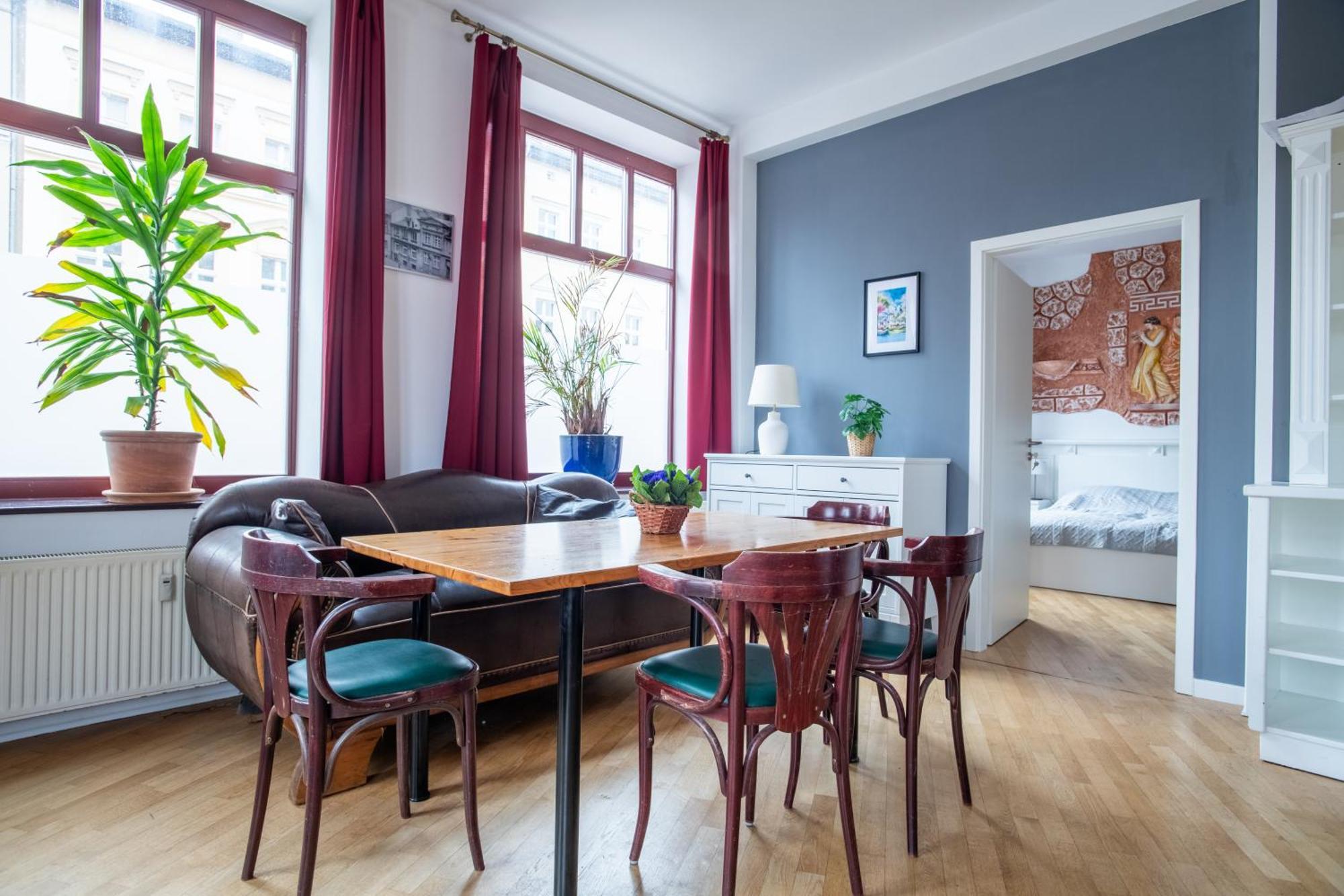 Alt-Berliner Eckkneipe - "Feuchte Ecke" — Photos 3